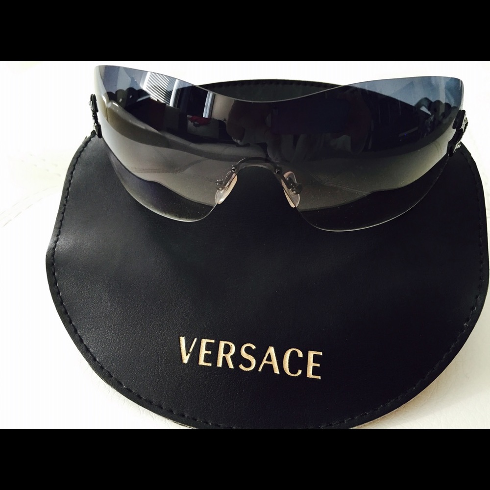 COPY - Versace blue ombré rimless sunglasses with case